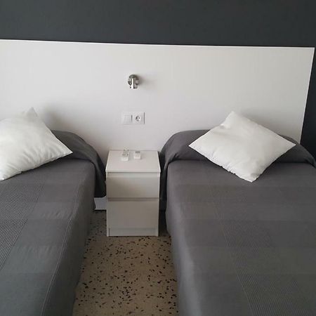Hostal Can Joanet كامبريلس المظهر الخارجي الصورة