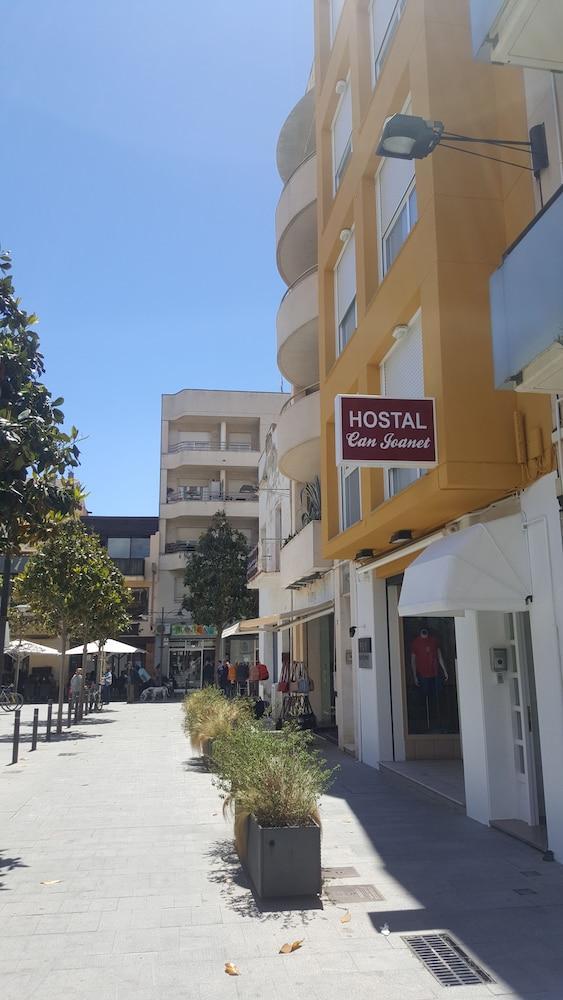 Hostal Can Joanet كامبريلس المظهر الخارجي الصورة