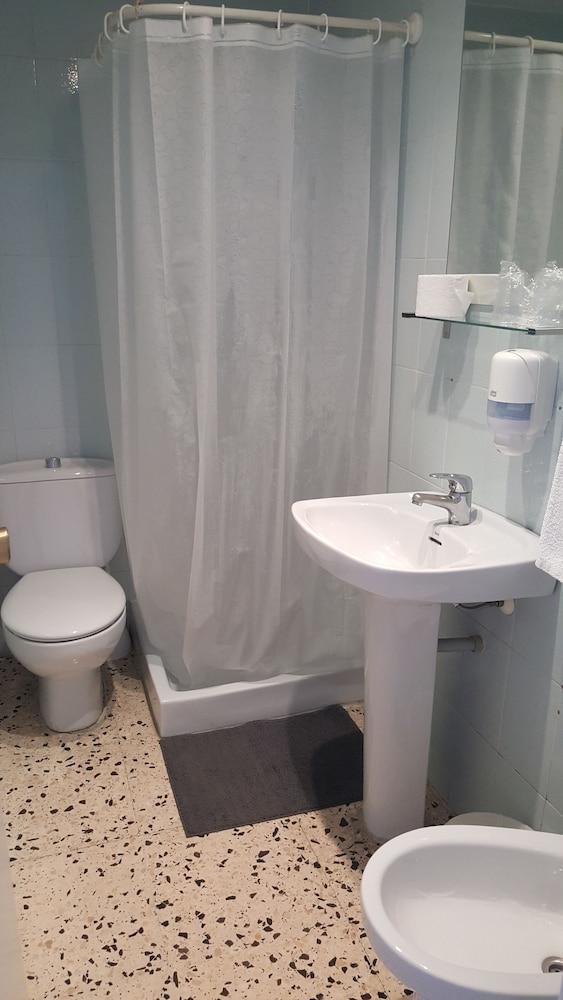 Hostal Can Joanet كامبريلس المظهر الخارجي الصورة