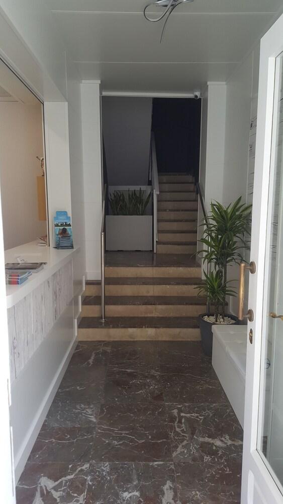 Hostal Can Joanet كامبريلس المظهر الخارجي الصورة